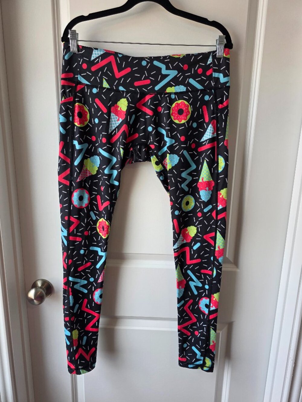 Feed Me Fight Me Pocket Leggings L - Black Neon 90s Ice Cream